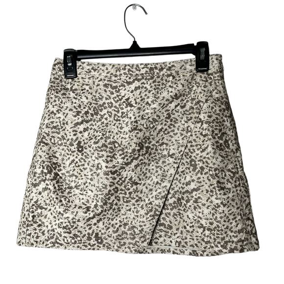 Free People Fake Out Faux Leather Wrap Mini Skirt Size 4 - Picture 1 of 4